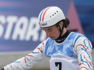Vuitton and Oteiza lead U23 kayak heats as world medallists experience contrasting fortunes