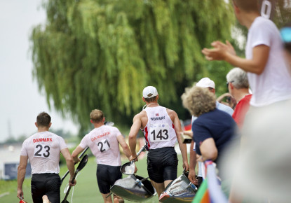 Hungary win dramatic K2 Men Senior final and top the medal table in Romania